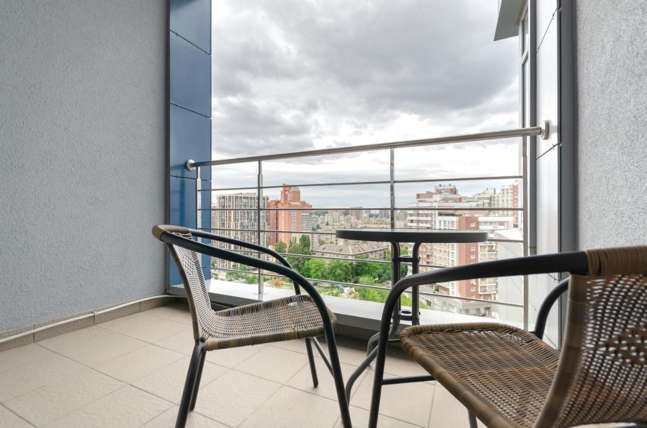 Petrovdom 11-212 In Rc Central Park Residence Complex Kiew Exterior foto